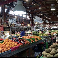 #パブリックマーケット #グランビル・アイランド 
#バンクーバー #カナダ
2018年8月

見たことないような果物や野菜もいっぱい🍇🍊🥬
お土産にしたいサーモンの類もここで全部揃います😊