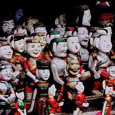 ベトナム
ハノイで出会った人形たち