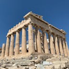 アテネのシンボルとも言えるパルテノン神殿。古代に造られたものがこうして現代に残っているのが何とも素敵です✨
空の青さと神殿の色のコントラストもたまりません！加工や修正は一切無しでこの空の色です！