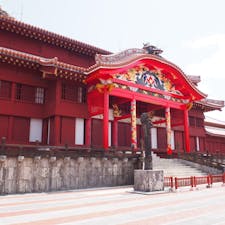 沖縄・首里城。朱が鮮やか！