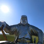 チンギスハーン像は思った以上に草原のど真ん中にある！