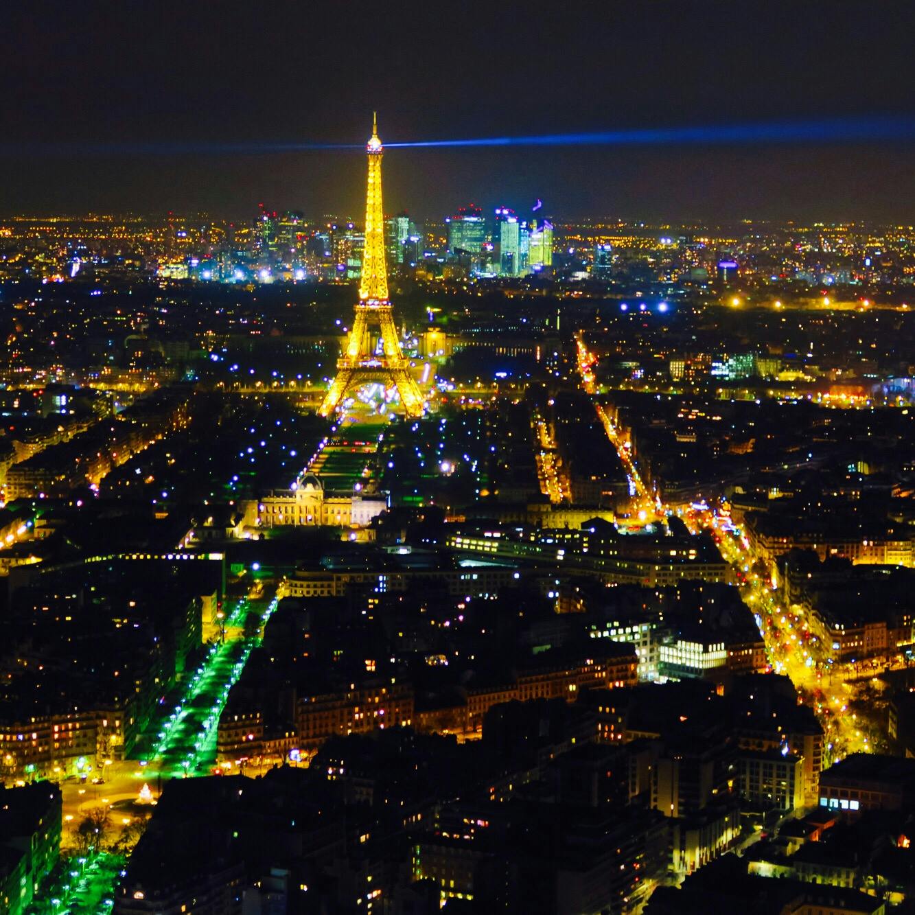 モンパルナスタワー トゥール モンパルナス Maine Montparnasse Tower の投稿写真 感想 みどころ パリの夜景はエッフェル塔から見るよりモンパルナスタワーがおす トリップノート