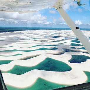 ブラジル🇧🇷『レンソイス』
雨季限定で砂漠に現れる湖
砂漠は元々サハラ砂漠で地殻変動により離れた一部分。
近くの町『バヘリーニャス』ものどかで良いとこでした。
