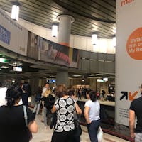 ブカレスト 市内を走るメトロ。
単一料金で、往復百円程度と、大変にリーズナブルです。