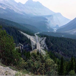 #ビッグヒル展望台 #カナディアンロッキー #カナダ
2018年8月

ジェットコースター🎢みたいな道だな〜と思いながら
乗っていて上に辿り着いたらこの景色😆😆！！