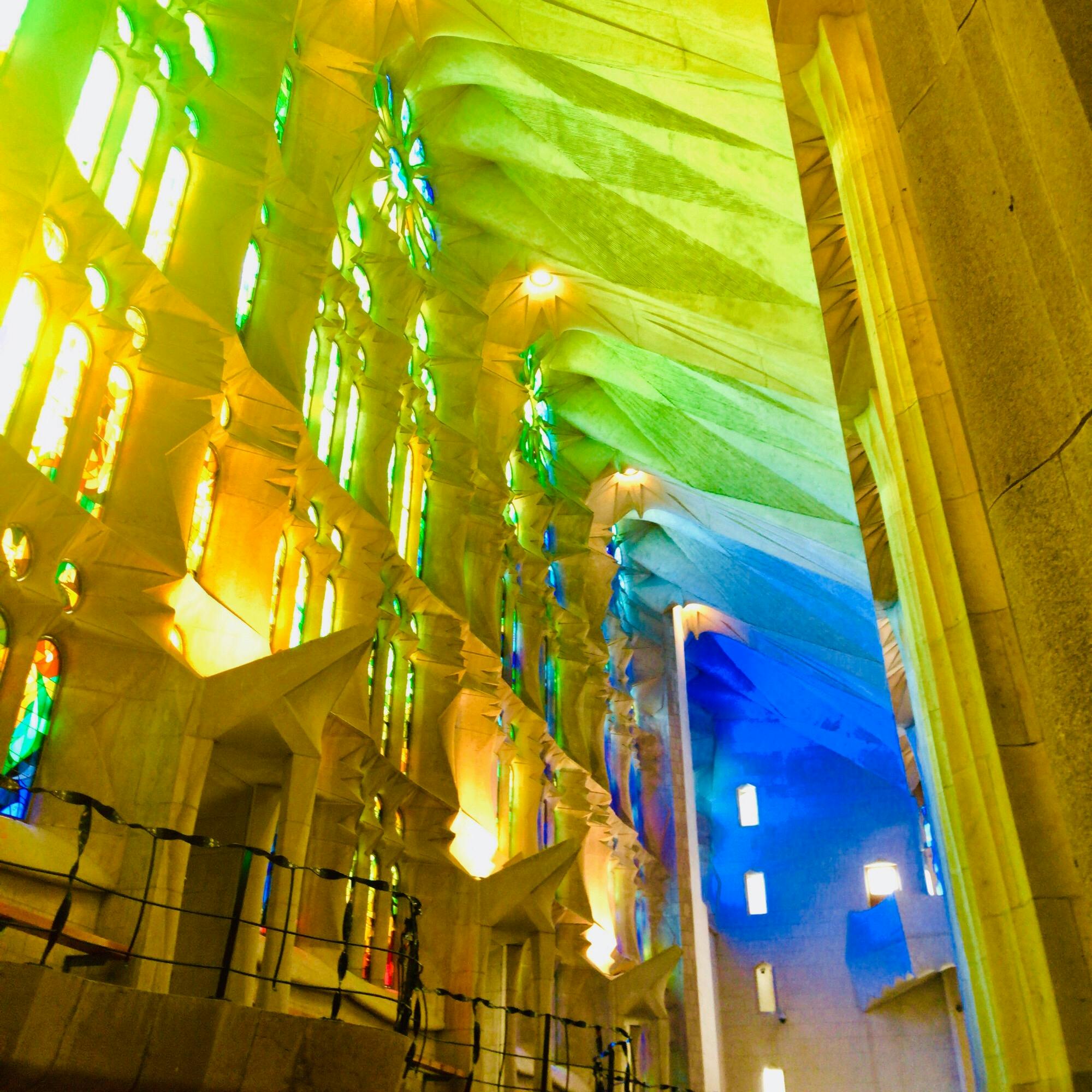 サグラダ ファミリア Sagrada Familia の投稿写真 感想 みどころ バルセロナ サグラダファミリアは内部もたいへん美しく感動 トリップノート