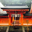 2019/09/22
雨の御縣彦神社、八咫烏(ヤタガラス)を祀るお社です。
熊野那智大社のすぐ隣にあります。
旅や交通の安全を守ってくれるそうです。