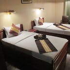 カンボジア/シュムリアップ/タプロームホテル　室内。
ホテル情報として投稿。
施設内も室内もチーク材をふんだんに使ったシックなホテルでした。