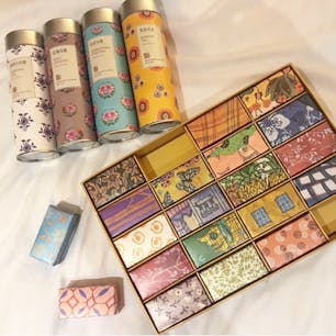 #嶢陽茶行 #台北 #台湾
2018年12月

パッケージに惹かれて台湾茶はここで購入！
#阿里山烏龍 #桂花烏龍 #茉莉花茶 #玫瑰烏龍 🍵

同じく可愛すぎるパッケージは #大倉久和大飯店 の
#ザ・ナイン のパイナップルケーキ🍍🍍