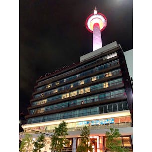 夜の京都タワー