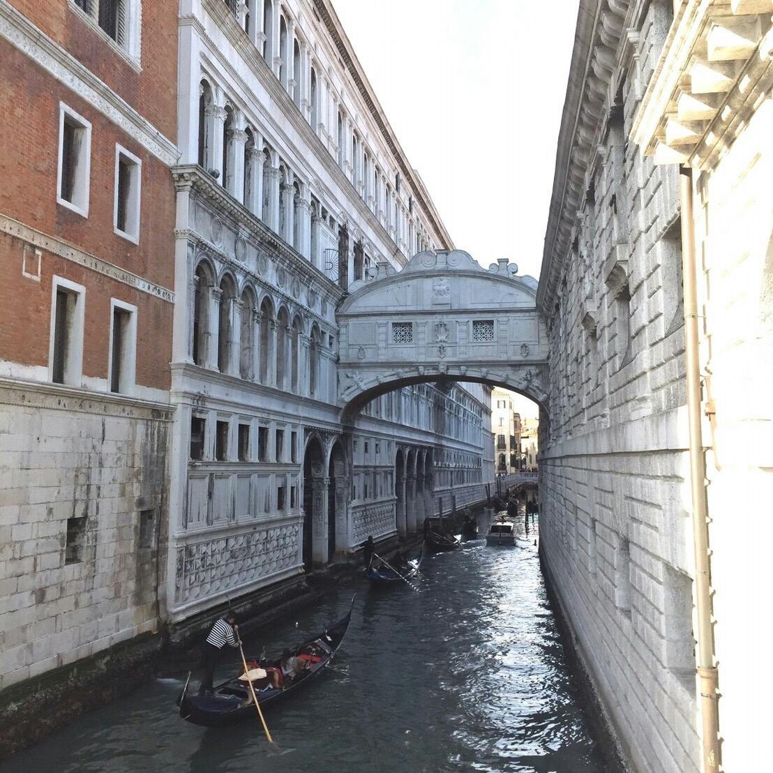 ため息の橋 ためいきのはし Ponte Dei Sospiri の投稿写真 感想 みどころ Italia Venezia Pontedei トリップノート ため息の橋 ためいきのはし Ponte Dei Sospiri の投稿写真 感想 みどころ Italia Venezia Pontedei トリップノート