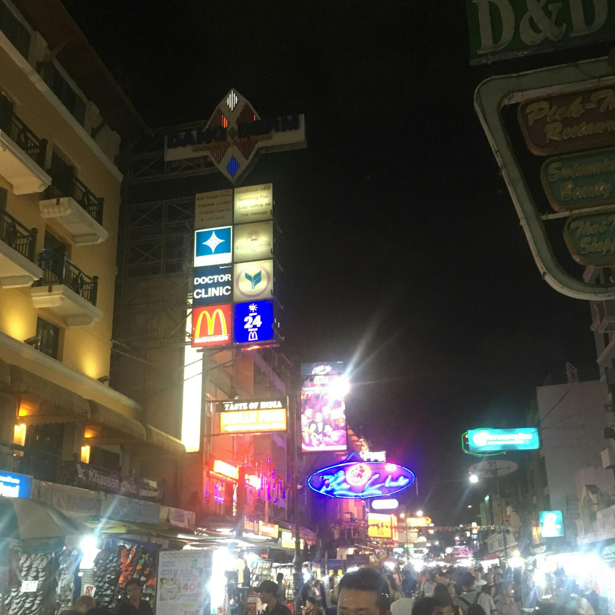 カオサン通り Khaosan Rd の投稿写真 感想 みどころ 夜のカオサン通り バンコク タイ王国 海外を旅するバッ トリップノート カオサン通り Khaosan Rd の投稿写真 感想 みどころ 夜のカオサン通り バンコク タイ王国 海外を旅するバッ トリップノート