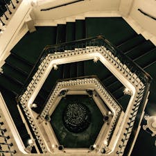 北海道 旭川 雪の結晶美術館
六角形の螺旋階段❄️