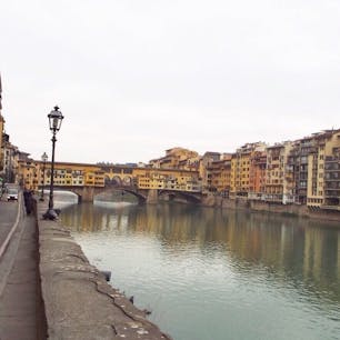 ヴェッキオ橋(Ponte Vecchio)🇮🇹
フィレンツェ最古の橋