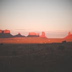 夕日に染まるモニュメントバレー🇺🇸
