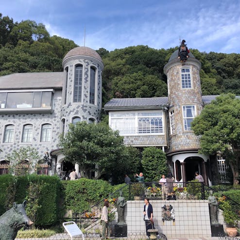 うろこの家・うろこ美術館