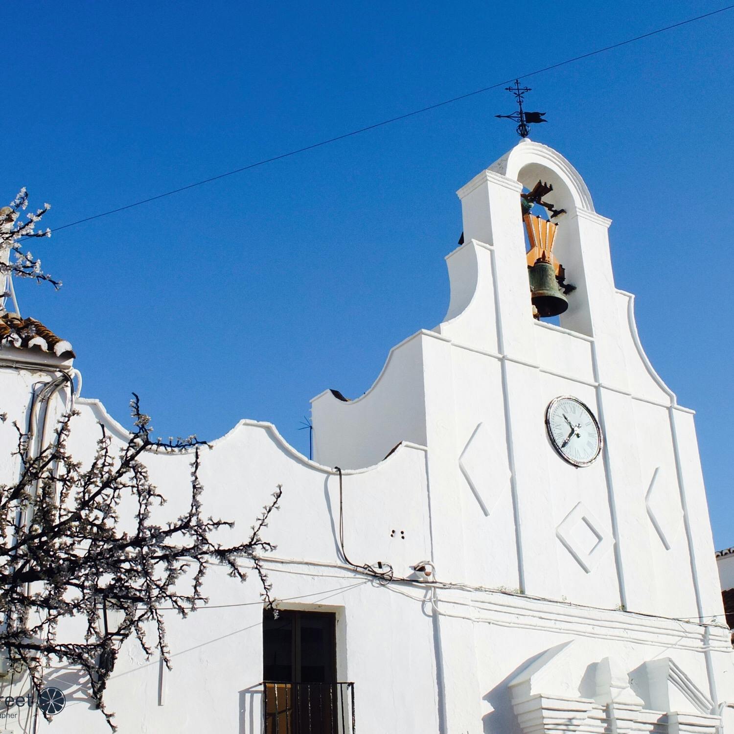 サン セバスティアン教会 Ermita De San Sebastian の投稿写真 感想 みどころ スペインの白い村ミハスの白い教会 青い空に 白い家並みがまぶ トリップノート