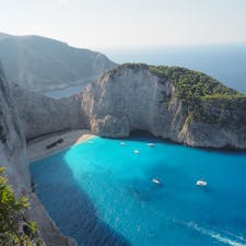 ギリシャ/ザキントス島
紺碧に輝くシップレックビーチ