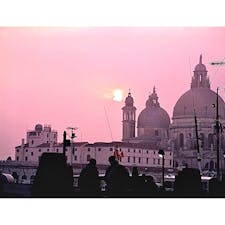 イタリア
ベネチア
違う世界に迷い込みそうな不思議な都市でした。