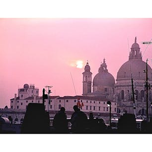 イタリア
ベネチア
違う世界に迷い込みそうな不思議な都市でした。