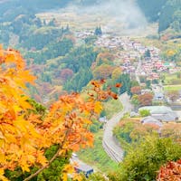 山形　立石寺　一段登るごとに煩悩が消えると言われる階段は1015段！
山頂付近からふもとの集落を望む絶景‼︎
