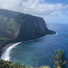ハワイ島ワイピオ渓谷。
以前は霧と雨で何も見えず。
今回は綺麗に見えました。
