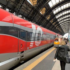 イタリア：ミラノ→ローマ

移動はフレッチャロッサ 🚅✨
イタリアの新幹線✨