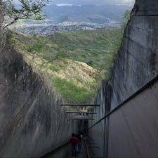 ダイヤモンドヘッドトレイル。
景色は最高でした。