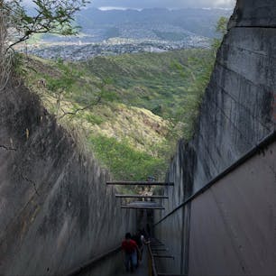 ダイヤモンドヘッドトレイル。
景色は最高でした。