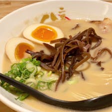 #らーめん二男坊 #博多 #福岡
2019年9月

博多駅の#博多めん街道 が優秀すぎて毎回悩む...🤔🤔
今回はオーソドックスな博多ラーメンニ男坊🍜