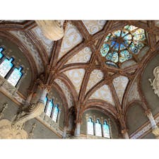 スペイン🇪🇸
サンパウ病院🏥
天井も床も壁もこだわりすぎ綺麗すぎ👏