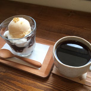 別府 小さな喫茶店 むに