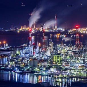 水島展望台から水島コンビナートの工場夜景を撮りました。