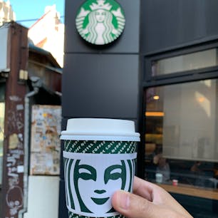 スターバックスコーヒー代々木店
仕事前に、チャイラテをテイクアウト！