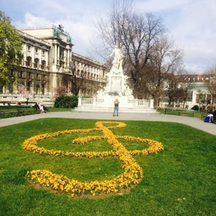 オーストリア🇦🇹ウィーン
モーツァルト像