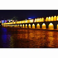 33bridge,iran🇮🇷
夜はライトアップが綺麗⭐️