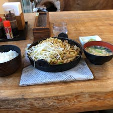 以前、某番組で紹介された十本松ドライブインのちゃんぽん入りホルモン定食
薩摩川内市