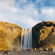 アイスランド

スコゥガフォスの滝と虹🌈