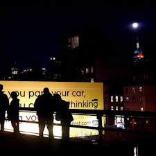 New York / Manhattan
High Line
空中庭園「ハイライン」から見えるエンパイアステートビル。