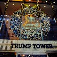 New York / Manhattan
Trump Tower
5番街にあるトランプタワーのクリスマスリース。
