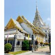 ワット・ソ－ト－ン：観光客にはさほど知られていないようですが、タイの人々からは厚く信仰されておりワット・プラケオに次いで2番目に参拝者が多いとされています。豪華で洗練された美しさがあり、まるでお城のようです☺️
