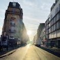 パリの朝日