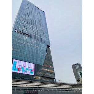 渋谷スクランブルスクエア
見上げるのに首が痛くなるくらい高いビル。