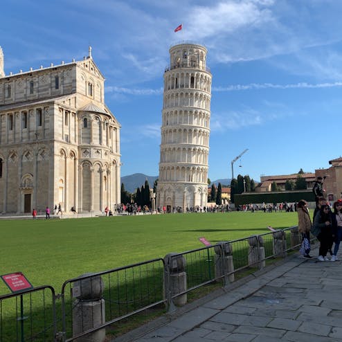 ピサの斜塔(鐘楼)