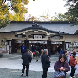 隣の加藤神社