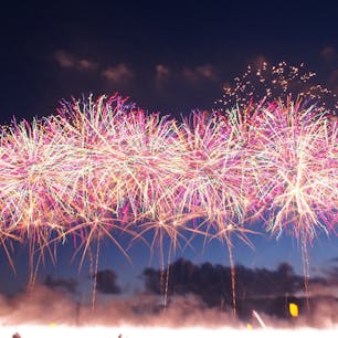 大曲の花火を見て以来、ほかの花火大会は物足りなく感じるようになってしまった…また何度も行きたいなー！