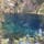 青森県、十二湖にある青池です。
ホントにインクを流したような透き通った青でした。
GWの最中に行きましたが、弘前や角館に人が集中してたせいか、この景色は独り占めできました。
