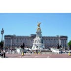 6年前に訪れたロンドンは
バッキンガム宮殿の写真。

またロンドンに行きたいな！😍