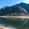 岐阜県に流れる長良川。
鵜飼で有名なこの川ですが、いつ訪れても心洗われる景色を見せてくれます。
夏には地元の人たちが泳ぐ姿も見られるほど、水も綺麗。名古屋から一番簡単に行ける絶景がここにはあります。