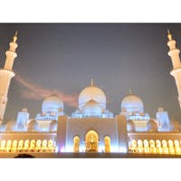 #アブダビ
シェイクザイードモスク 
ㅤㅤㅤㅤㅤㅤㅤㅤㅤㅤㅤㅤㅤ
日の入り後の限られた時間で見れる、
アラジンの世界。
ㅤㅤㅤㅤㅤㅤㅤㅤㅤㅤㅤㅤㅤ
#加工なし